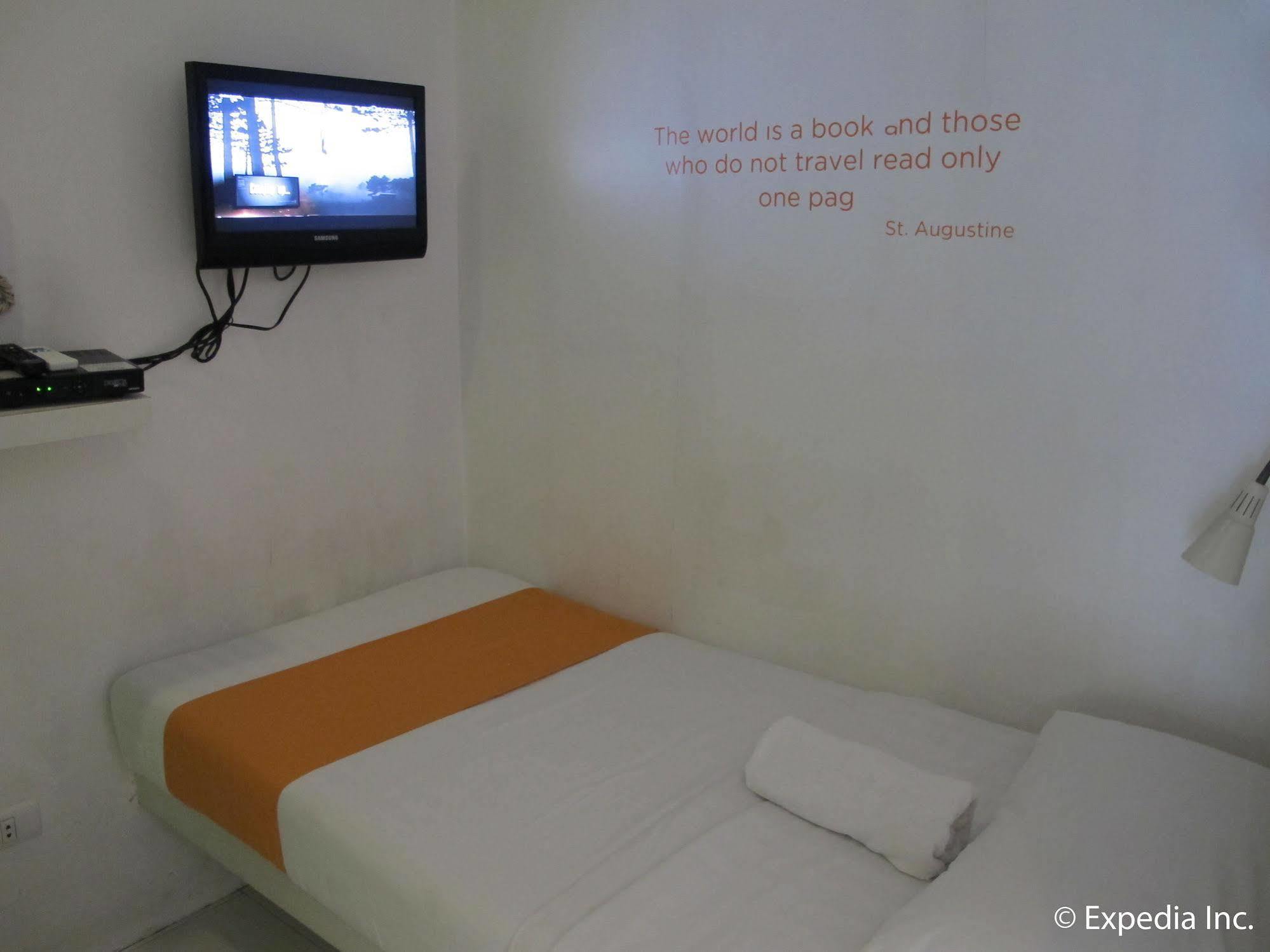 Islands Stay Hotels - Uptown Cebu Dış mekan fotoğraf