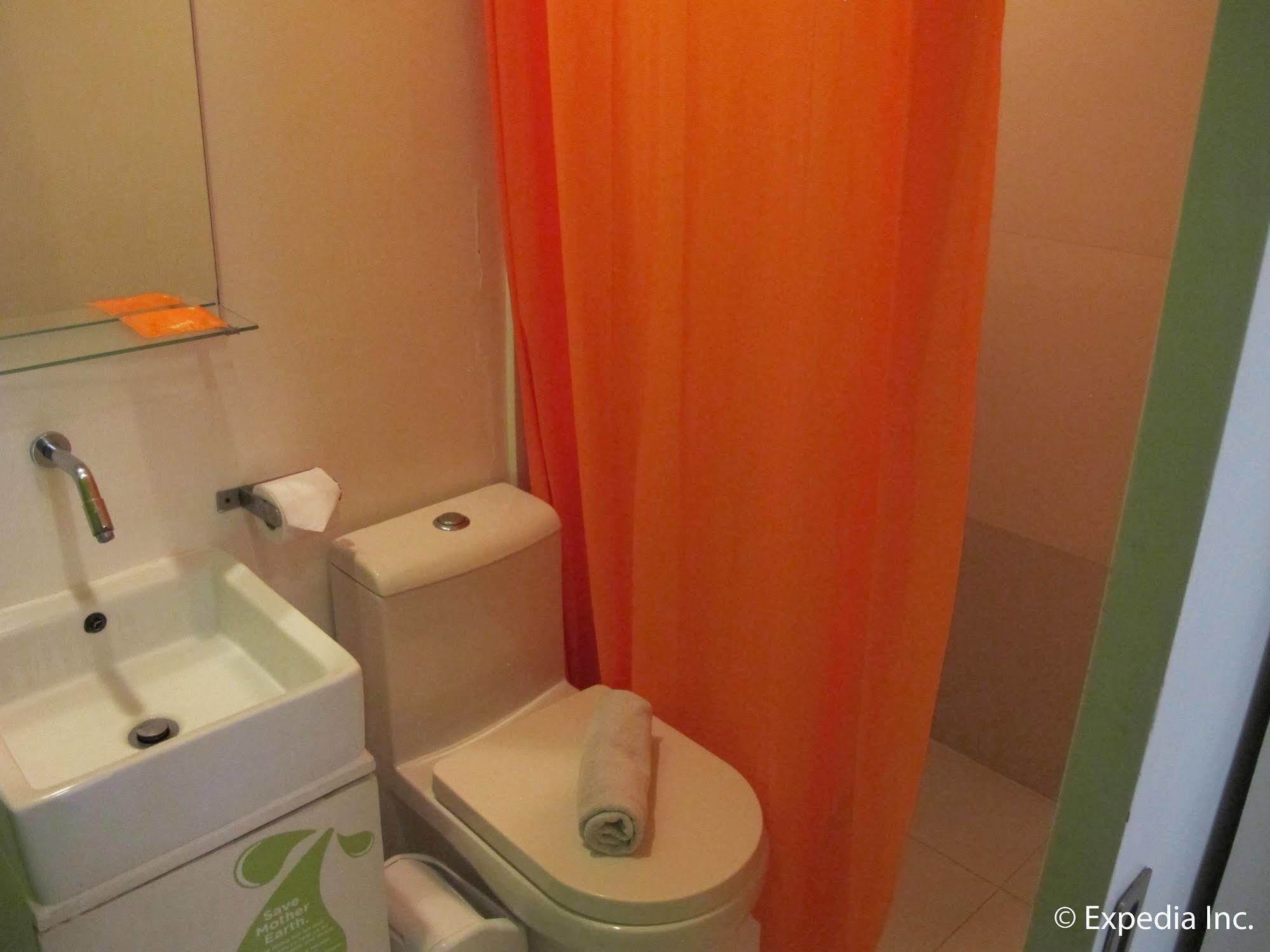 Islands Stay Hotels - Uptown Cebu Dış mekan fotoğraf