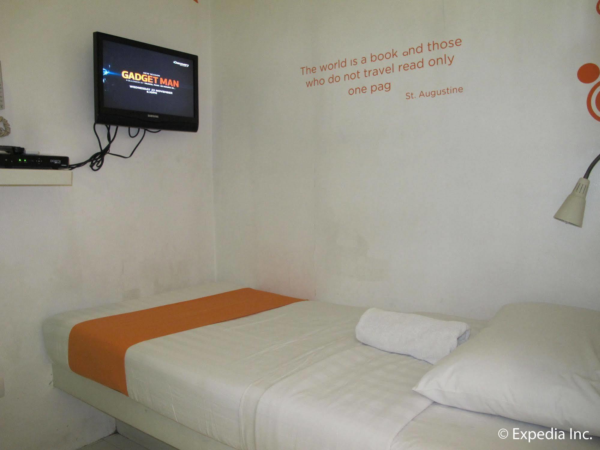 Islands Stay Hotels - Uptown Cebu Dış mekan fotoğraf